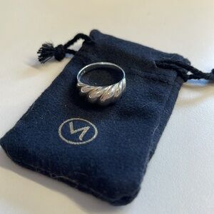Mejuri silver color croissant dome ring, size 8